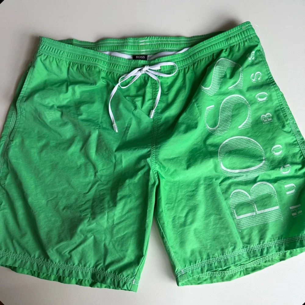 Hugo Boss Men’s Swim Trunks Shorts Green Logo Size XXL Lined Pockets Excellent